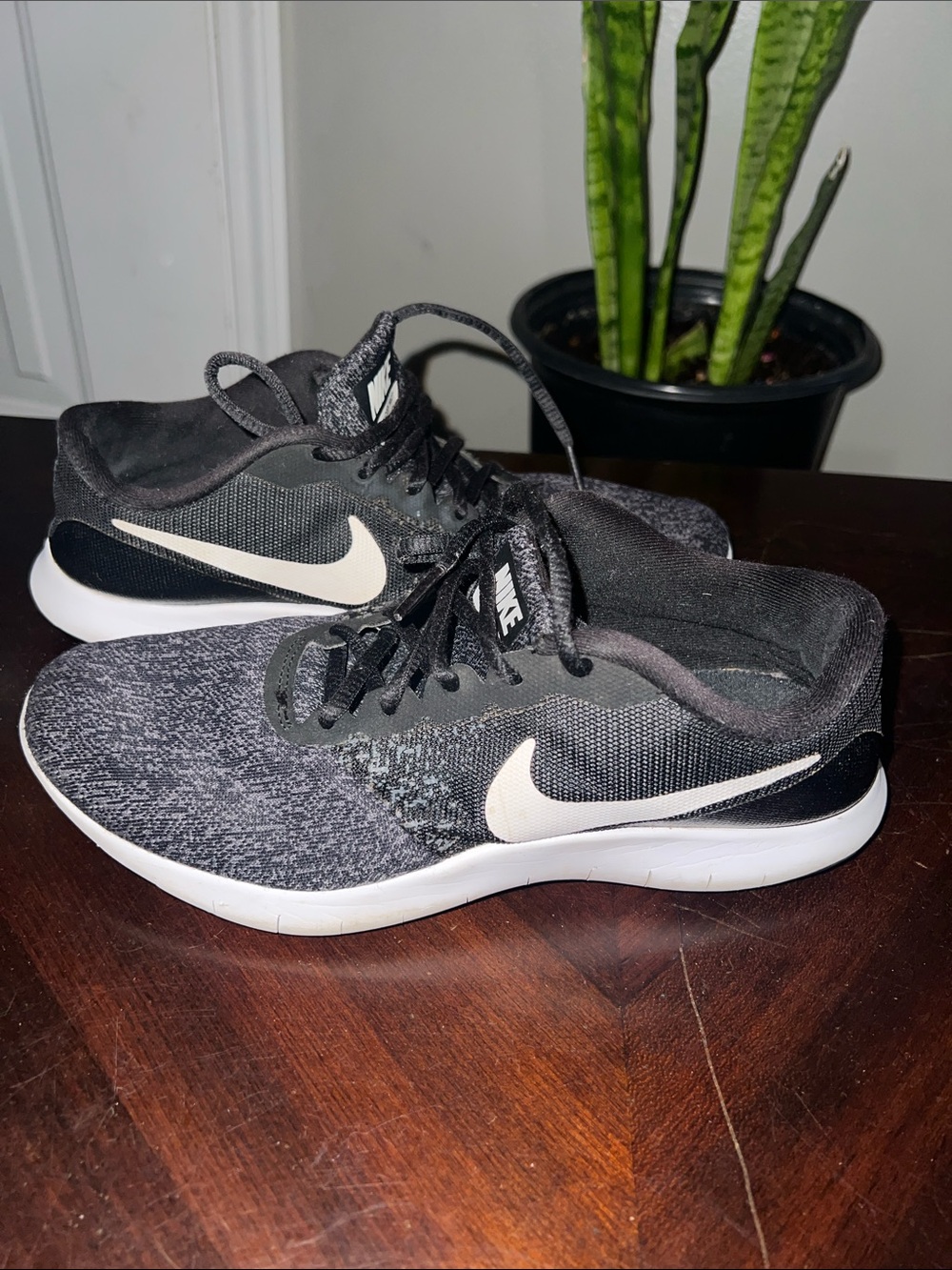 Nike Women's Black and White Running Shoes